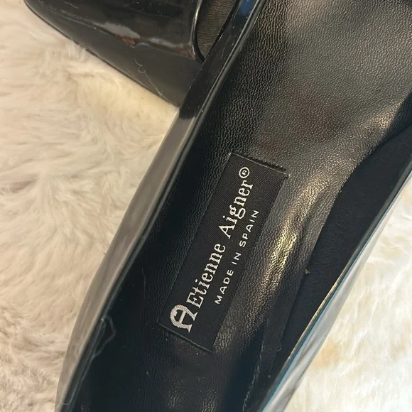 NWOT Etienne Aigner short heels - Picture 3 of 5